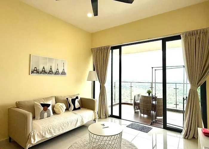 Amberside Jb City View 3Br3B 10Pax Top Floor At Jb Central