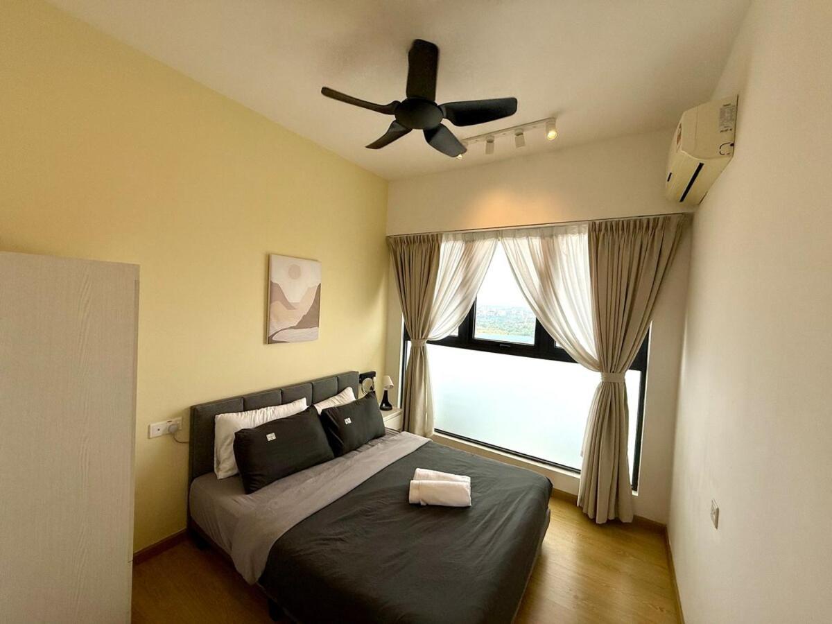 Pangsapuri Amberside Jb View 3br3b 10pax Floor At Jb Johor Bahru