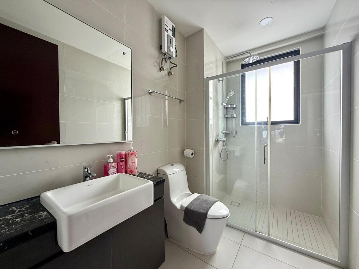 Amberside Jb View 3br3b 10pax Floor At Jb * Johor Bahru