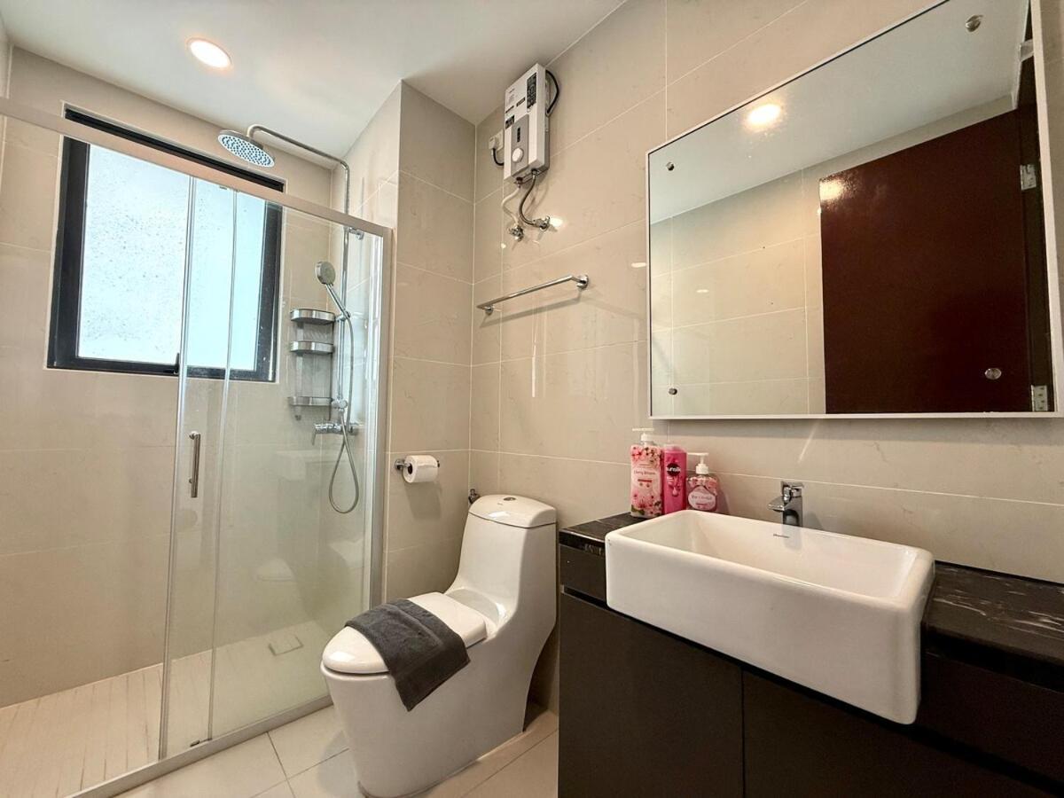 Amberside Jb View 3br3b 10pax Floor At Jb