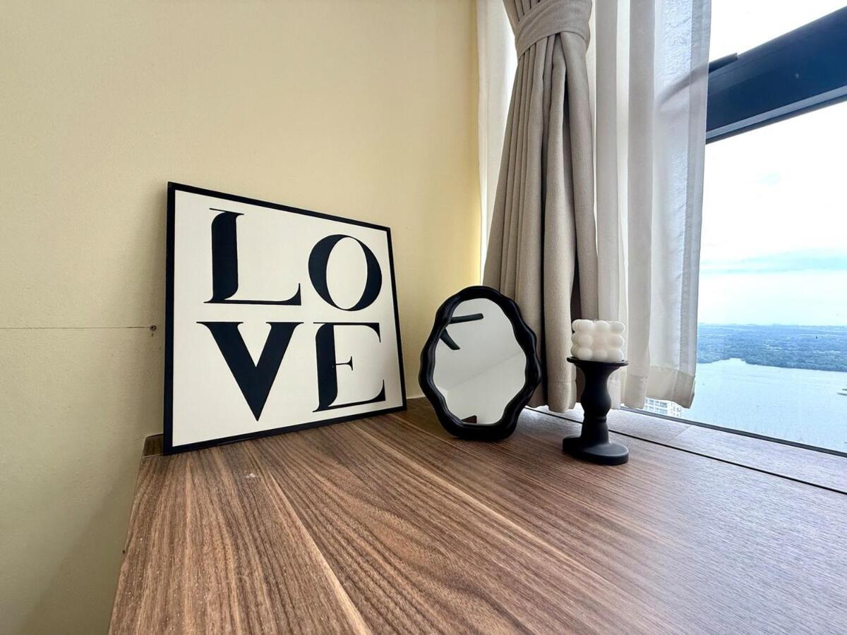 Pangsapuri Amberside Jb View 3br3b 10pax Floor At Jb *