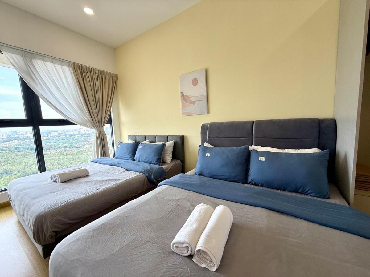 Amberside Jb View 3br3b 10pax Floor At Jb Pangsapuri *