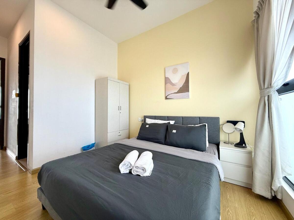 Amberside Jb View 3br3b 10pax Floor At Jb Pangsapuri Johor Bahru